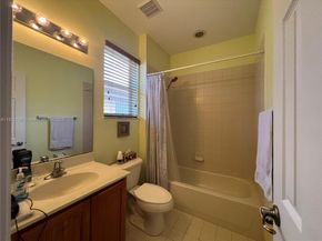 1718 Carvelle Dr 1718, Riviera Beach FL 33404