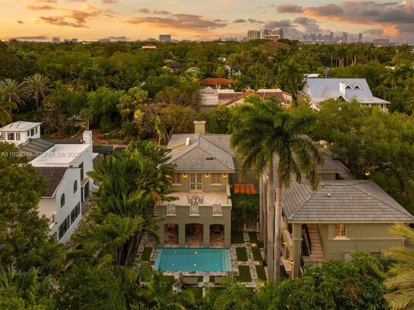 3460 S Moorings Way, Miami FL 33133