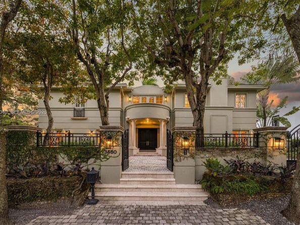 3460 S Moorings Way, Miami FL 33133