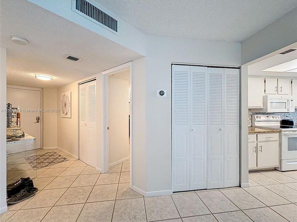 1101 River Reach Dr 209, Fort Lauderdale FL 33315