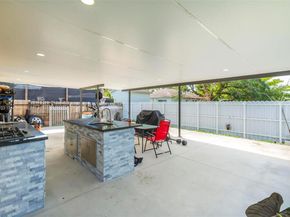 2326 NW 56th St, Miami FL 33142