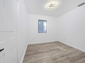 620 NW 194th St, Miami Gardens FL 33169