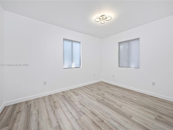 620 NW 194th St, Miami Gardens FL 33169