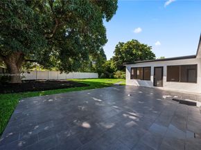 620 NW 194th St, Miami Gardens FL 33169