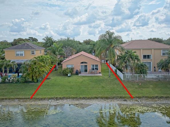 1520 SE 17th Ave, Homestead FL 33035