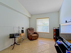 1520 SE 17th Ave, Homestead FL 33035