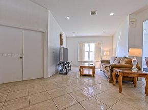 1520 SE 17th Ave, Homestead FL 33035