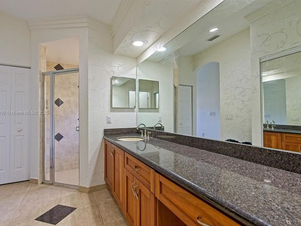 1520 SE 17th Ave, Homestead FL 33035