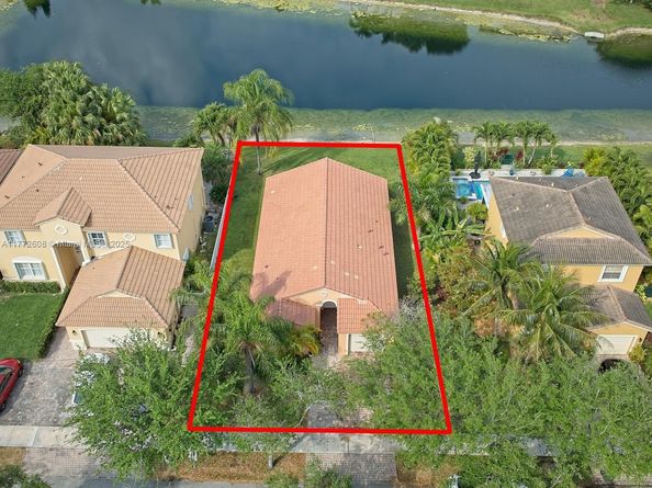 1520 SE 17th Ave, Homestead FL 33035