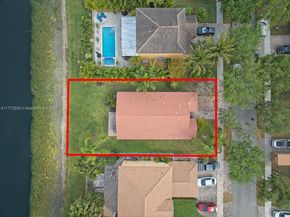 1520 SE 17th Ave, Homestead FL 33035