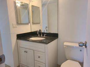 20335 W Country Club Dr 705, Aventura FL 33180