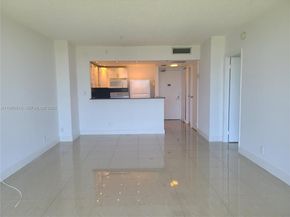 20335 W Country Club Dr 705, Aventura FL 33180