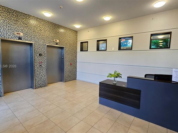 36 NW 6th Ave 708, Miami FL 33128