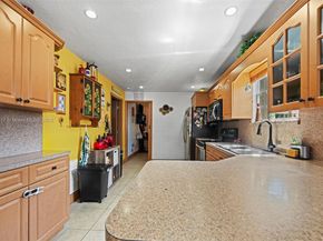 3140 NW 59th St, Miami FL 33142