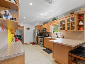 3140 NW 59th St, Miami FL 33142
