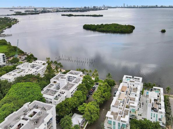700 NE 63rd St D309, Miami FL 33138