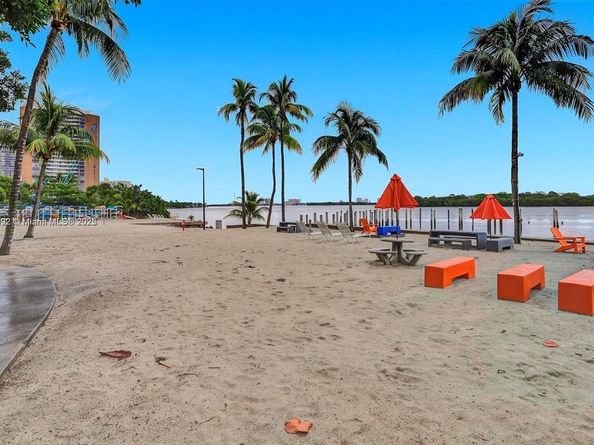 700 NE 63rd St D309, Miami FL 33138