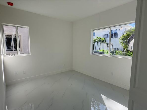 3562 Forest View Cir, Dania Beach FL 33312