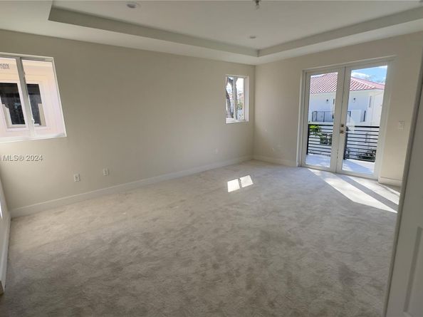 3562 Forest View Cir, Dania Beach FL 33312