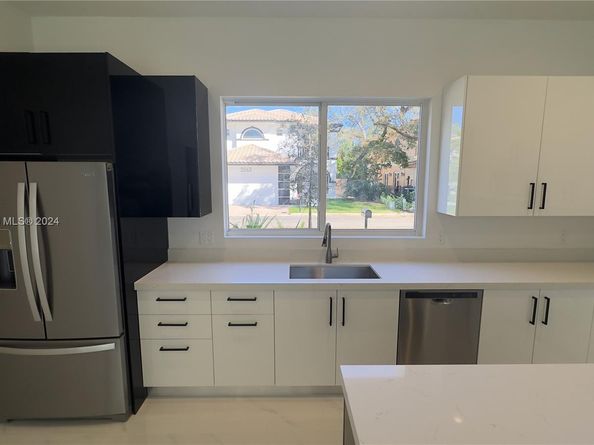 3562 Forest View Cir, Dania Beach FL 33312