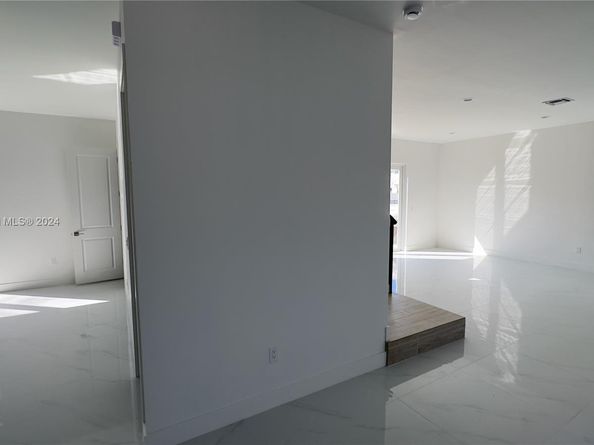 3562 Forest View Cir, Dania Beach FL 33312