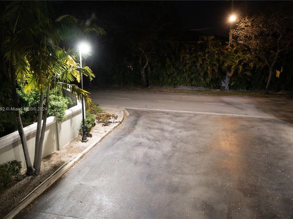 3562 Forest View Cir, Dania Beach FL 33312