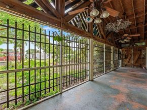 6073 NW 27th St, Margate FL 33063