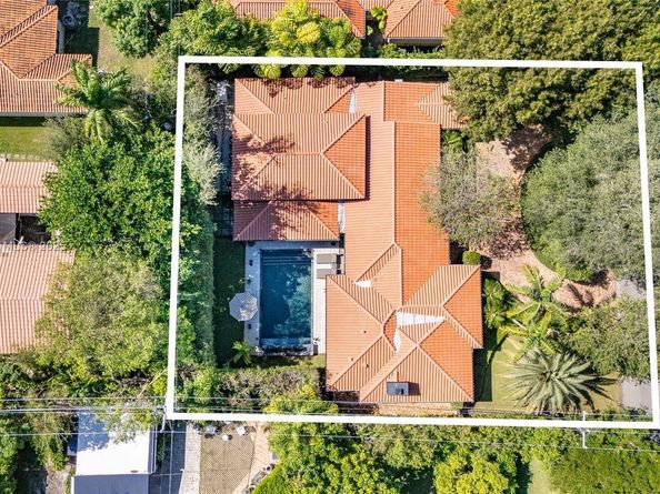 612 Catalonia Ave, Coral Gables FL 33134