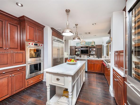 612 Catalonia Ave, Coral Gables FL 33134