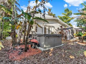 2006 SW 12th St, Miami FL 33135