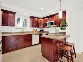 2006 SW 12th St, Miami FL 33135