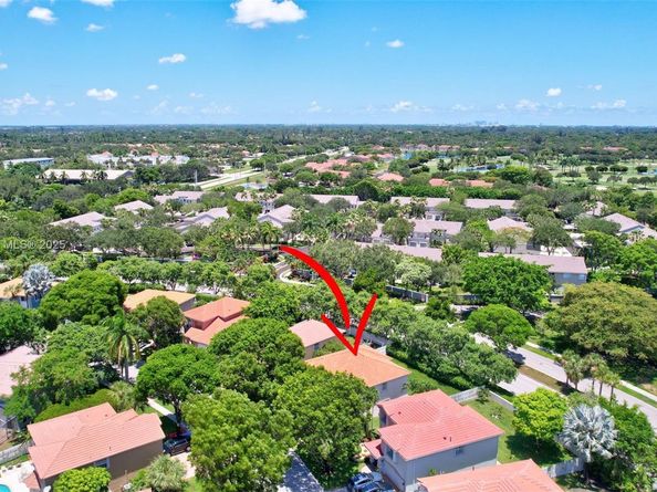 676 NW 133rd Dr, Plantation FL 33325