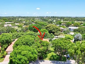676 NW 133rd Dr, Plantation FL 33325