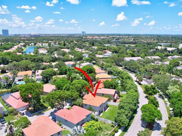 676 NW 133rd Dr, Plantation FL 33325