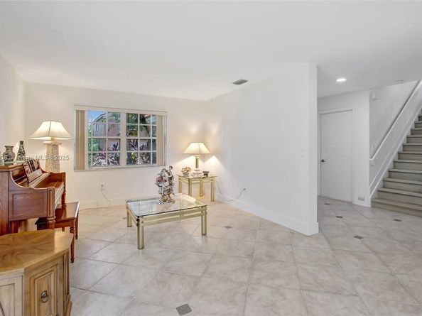 676 NW 133rd Dr, Plantation FL 33325