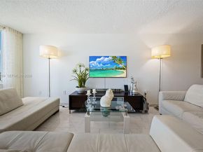 17890 W Dixie 603, North Miami Beach FL 33160