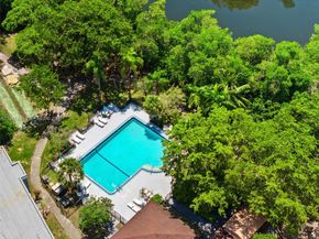 17890 W Dixie 603, North Miami Beach FL 33160