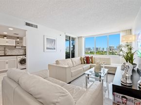 17890 W Dixie 603, North Miami Beach FL 33160