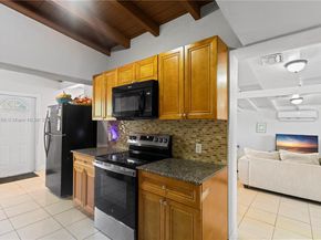 3760 SW 47th Ave, West Park FL 33023