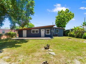 3760 SW 47th Ave, West Park FL 33023