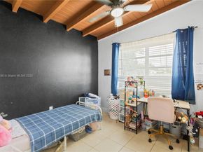 3760 SW 47th Ave, West Park FL 33023