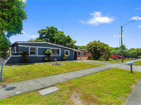 3760 SW 47th Ave, West Park FL 33023