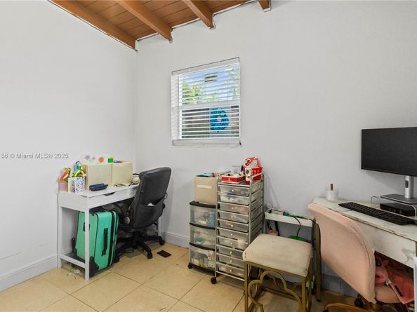 3760 SW 47th Ave, West Park FL 33023