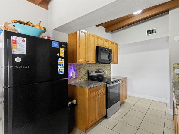 3760 SW 47th Ave, West Park FL 33023