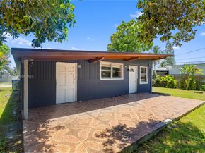 3760 SW 47th Ave, West Park FL 33023