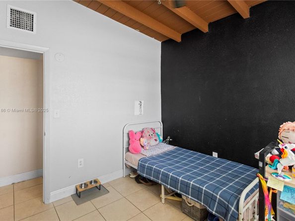3760 SW 47th Ave, West Park FL 33023