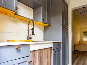 7720 Harding Ave 3, Miami Beach FL 33141