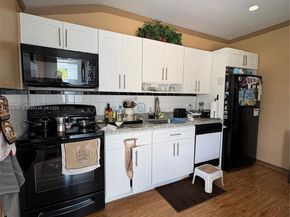 168 NW 39th St, Miami FL 33127