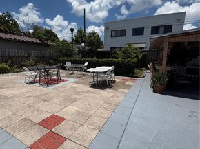 168 NW 39th St, Miami FL 33127