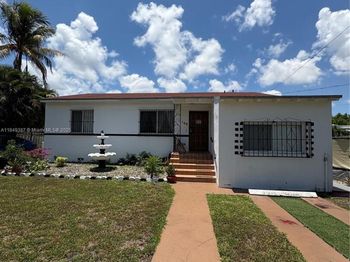 168 NW 39th St